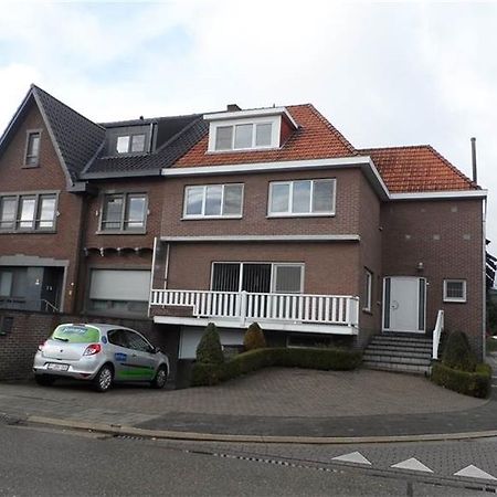 Vakantiewoningen De Jud Maasmechelen Esterno foto
